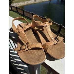 Vionic Isla Size 7 Backstrap Cork Sandal